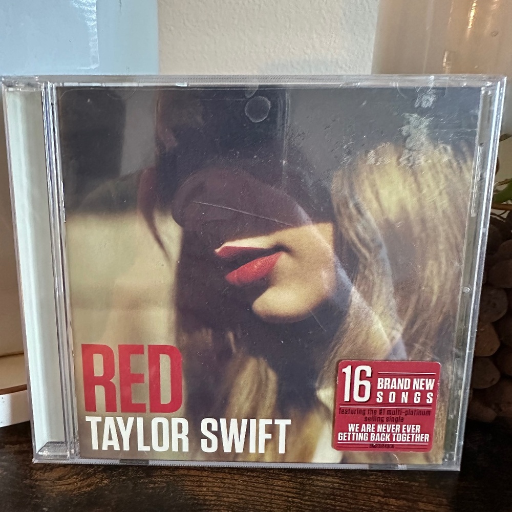 Taylor Swift Red 2012 Album CDs